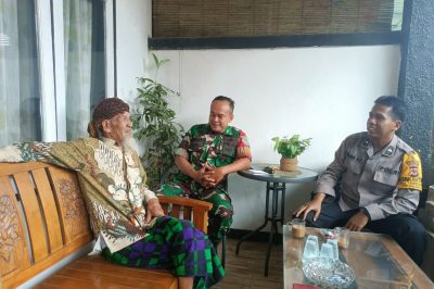 Pererat Silaturahmi, Sinergitas TNI-Polri Sambangi Tokoh Masyarakat