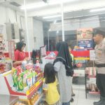 Polsek Kebonpedes Patroli Malam Sambangi Minimarket Antisipasi Gangguan Kamtibmas