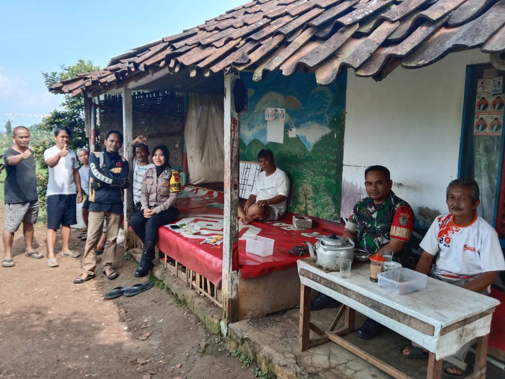 Wujud  Nyata Kedekatan POLRI Dengan Warga, Bhabinkamtibmas Lakukan Sambang Kepada Warga Binaan