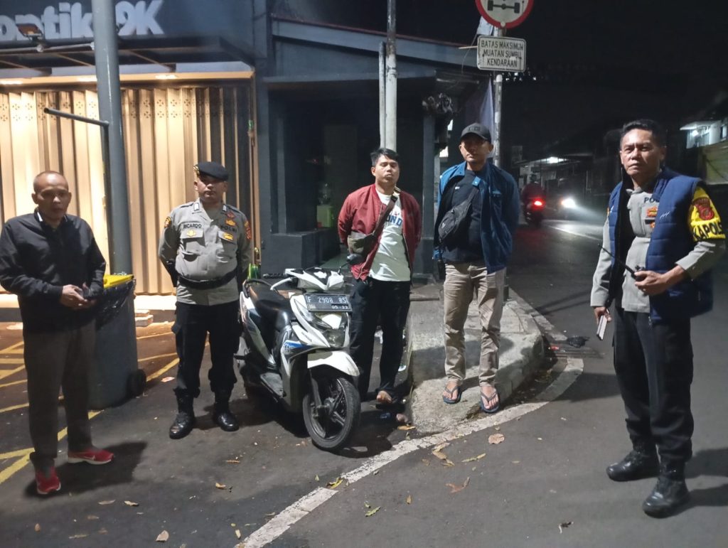 Patroli KRYD Polsek Gunungpuyuh, Wujudkan Kondusifitas Kamtibmas