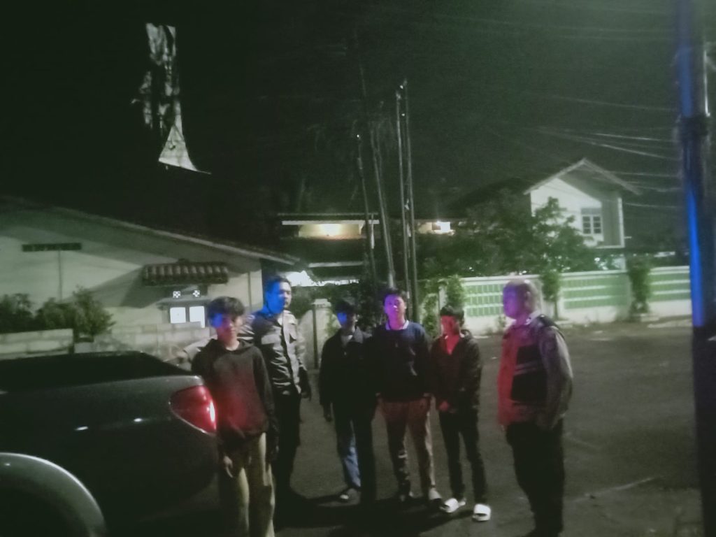 Polsek Cibeureum Cegah Gukamtibmas, Lakukan Patroli KRYD Malam Minggu