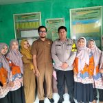 Bhabinkamtibmas Monitoring Giat Penimbangan Bayi dan Konsultasi Gizi