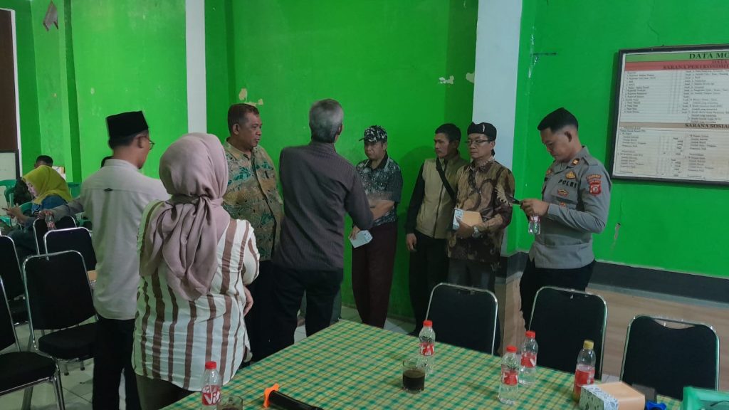 Kapolsek Ciparay Menghadiri Giat Rapat Kordinasi Revitalisasi Pasar Desa Ciparay