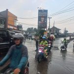 Pererat Hubungan Silaturahmi Bhabinkamtibmas Pamekaran Polsek Soreang kunjungi ‎Perangkat Desa binaan