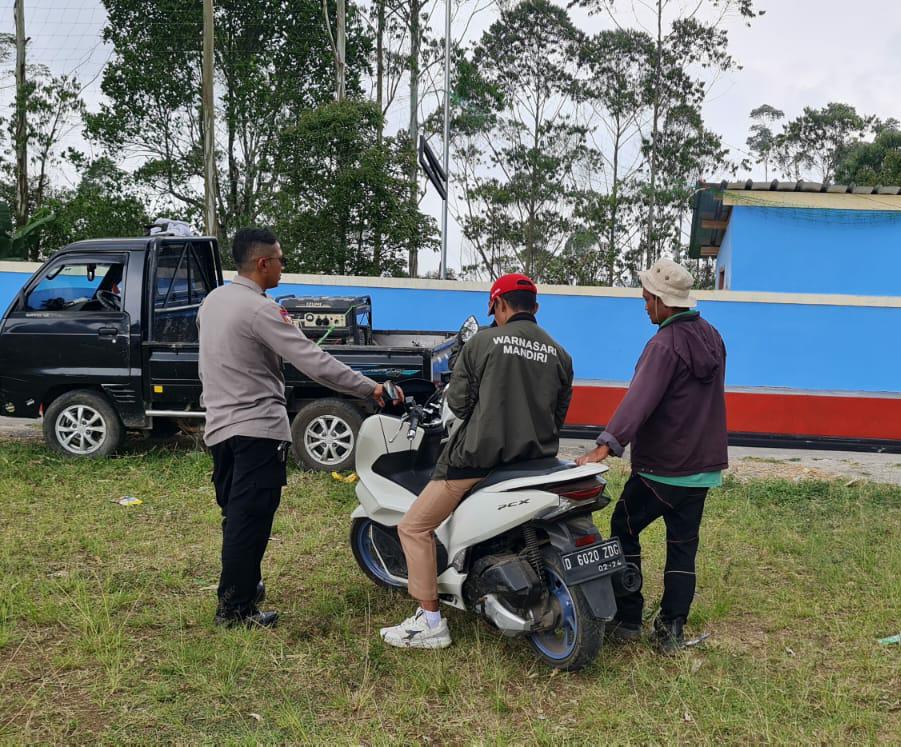 Bhabinkamtibmas Desa Warnasari Sambang Kamtibmas Warga Binaan, Himbau Jaga Kamtibmas Aman