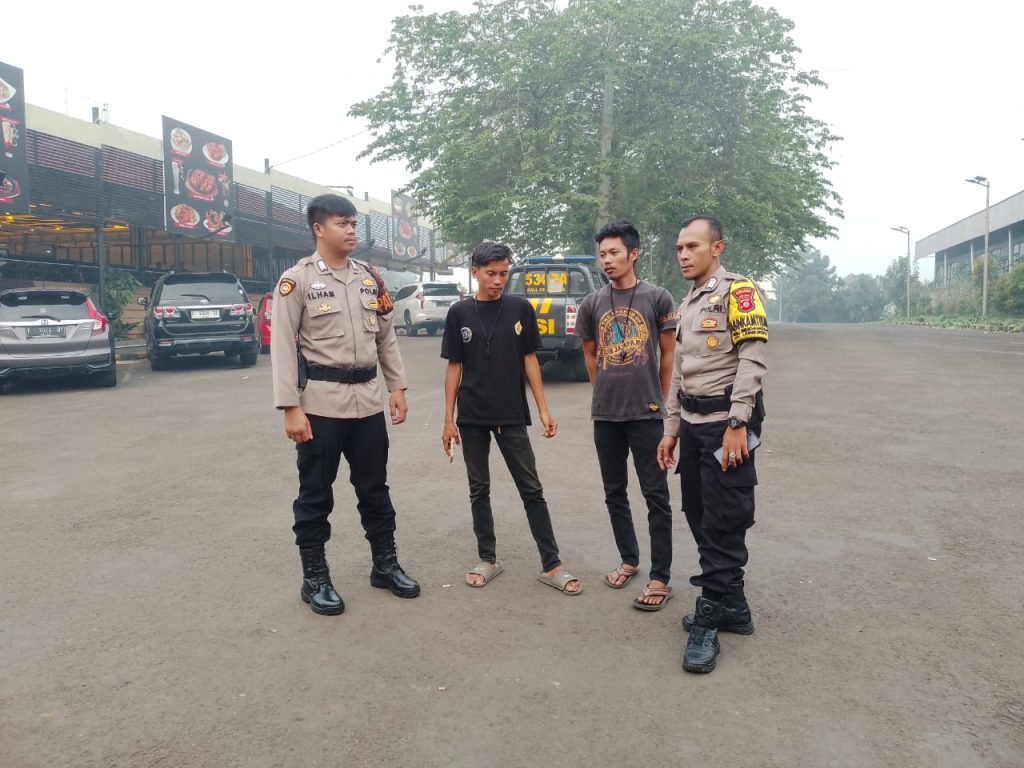 Unit Patroli Polsek Lembursitu Laksanakan Patroli Antisipasi Bubaran Sekolah