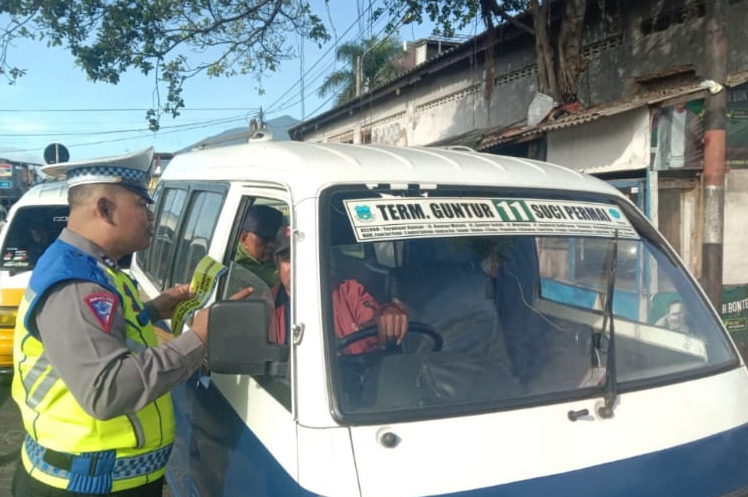 Satuan Lalu Lintas Polres Garut Sosialisasikan Kesadaran Tertib Berlalu Lintas