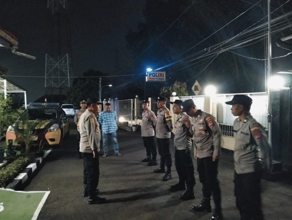 Kapolsek Citamiang Gelar Apel Kegiatan Rutin Yang Ditingkatkan (KRYD). Antisipasi Gangguan Kamtibmas