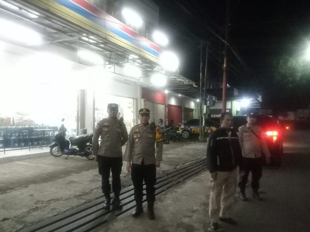 Kapolsek Kebonpedes Pimpin Patroli KRYD, Antisipasi Kerawanan Malam Minggu