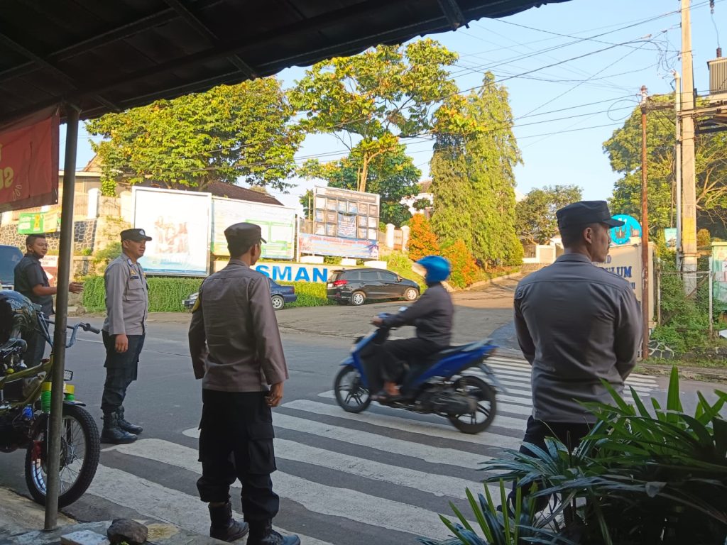 Gatur Pagi Hari Polsek Citamiang Sebagai Bentuk Pelayanan Kepada Masyarakat