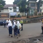 Polsek Cikole Laksanakan Giat Pengaturan Pagi