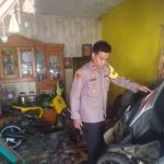 Sepeda Motor Hantam Rumah Warga Polsek Bungbulang Cek Tkp