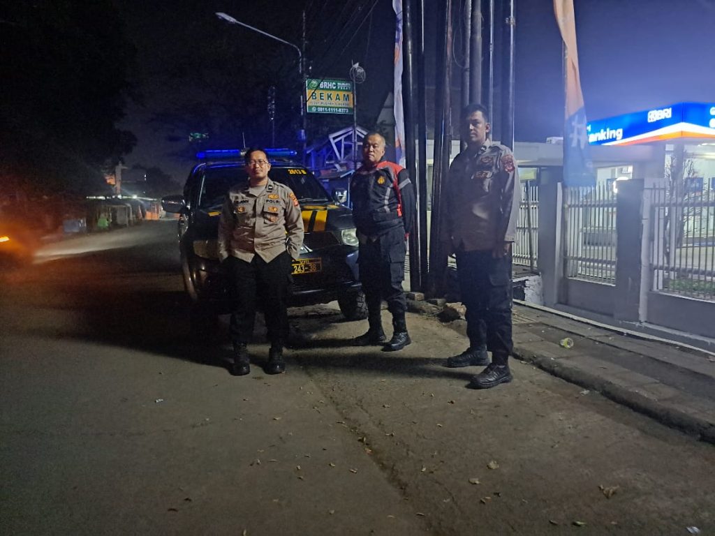 Polsek Majalaya Patroli Kewilayahan Di Sepanjang Jln Laswi Majalaya.