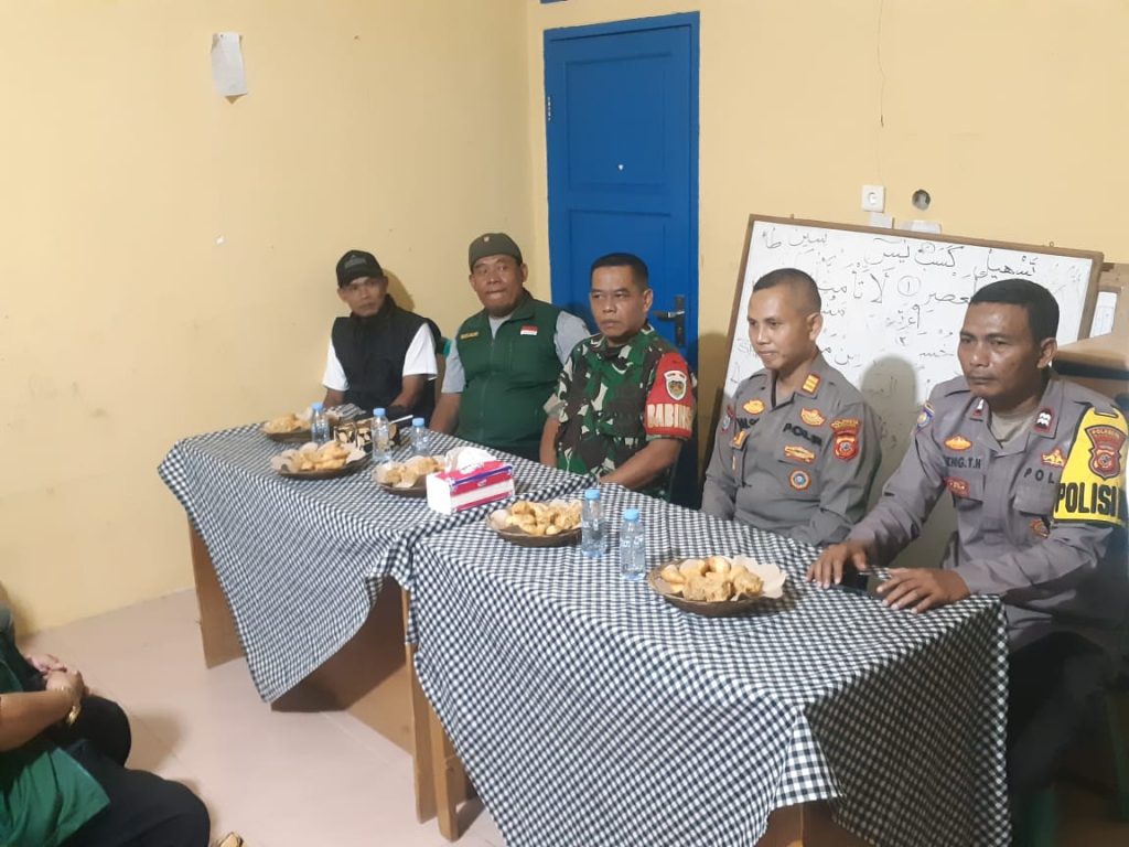 Kanit Binmas Polsek Cangkuang Dampingi Kasat Binmas, Cek Satkamling Perum SIB