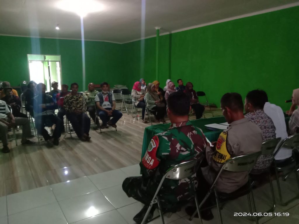 Aipda Dedy Menghadiri Rapat PPDP Desa Manggungharja