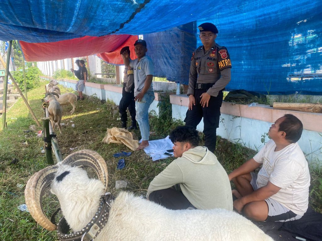 Menjelang Perayaan Idul Adha Polres Garut Himbau Penjual Hewan Ternak Agar Tingkatkan Kewaspadaan