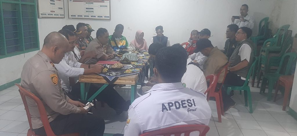 Polsek Cisurupan Ikuti Monitoring Dan Evaluasi Hasil Pembangunan Anggaran Dana Desa