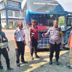 Sambang Kamtibmas, Bhabinkamtibmas Sudajayahilir Pantau Situasi Terminal dalam Tingkatkan Kenyamanan dan Keamanan