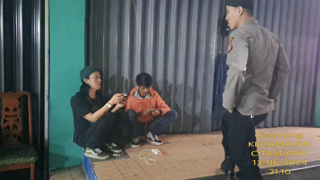 Antisipasi Terjadinya Gangguan Kamtibmas Kapolsek Citamiang Gelar Patroli KRYD