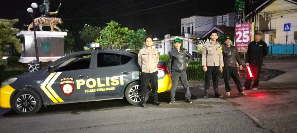 Polsek Sukalarang Tingkatkan Patroli dan Strong Point Malam Antisipasi Gangguan Kamtibmas