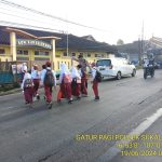 Kapolsek Sukalarang Pimpin Pelayanan Gatur Lalu Lintas Pagi, Pasca Masuk Anak Sekolah