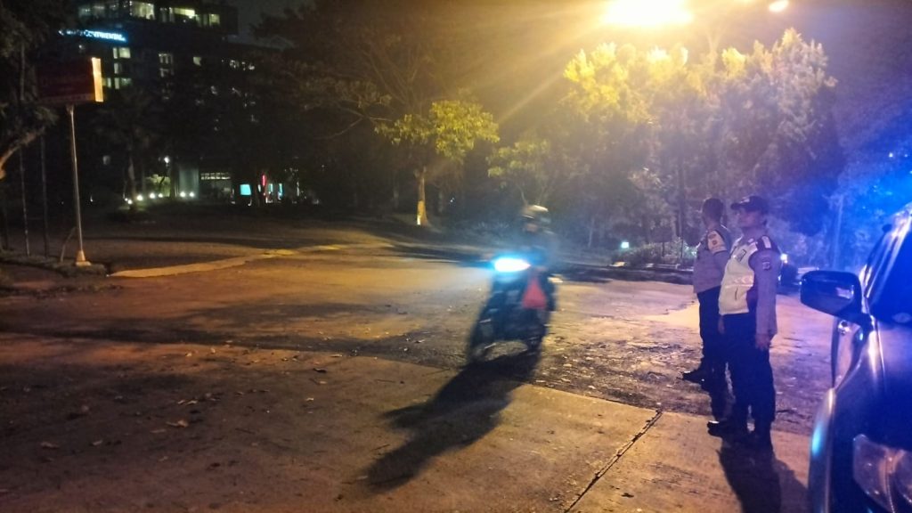 Tingkatkan keamanan malam hari, Polsek Cimenyan laksanakan KRYD rutin