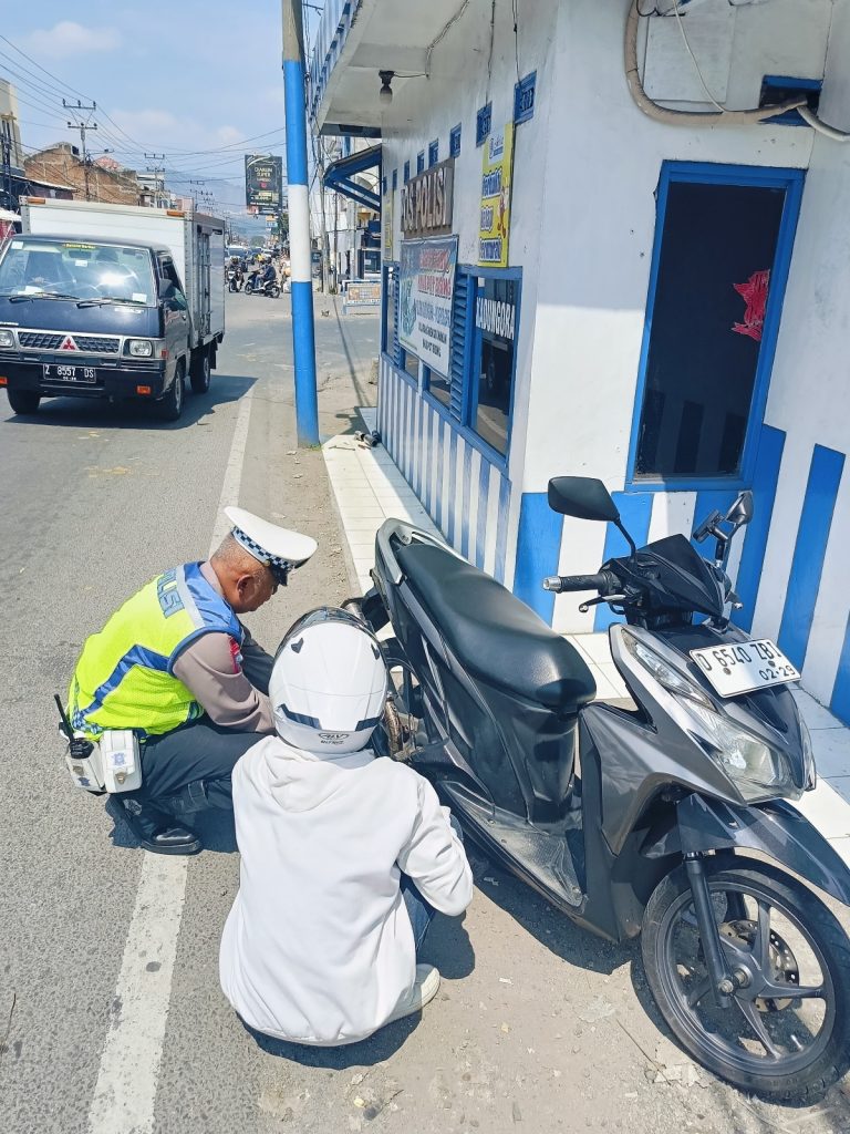 Polsek Kadungora Himbau Pengendara Tidak Menggunakan Knalpot Tidak Sesuai Spesifikasi Teknis