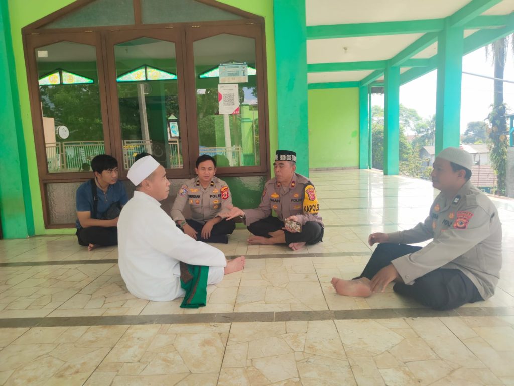 Kapolsek Baros Tingkatkan Harkamtibmas dengan Pondok Pesantren Al Istiqomah