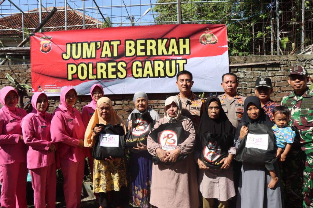 Launching Bedah Rumah Polres Garut Meriahkan HUT Bhayangkara Ke-78