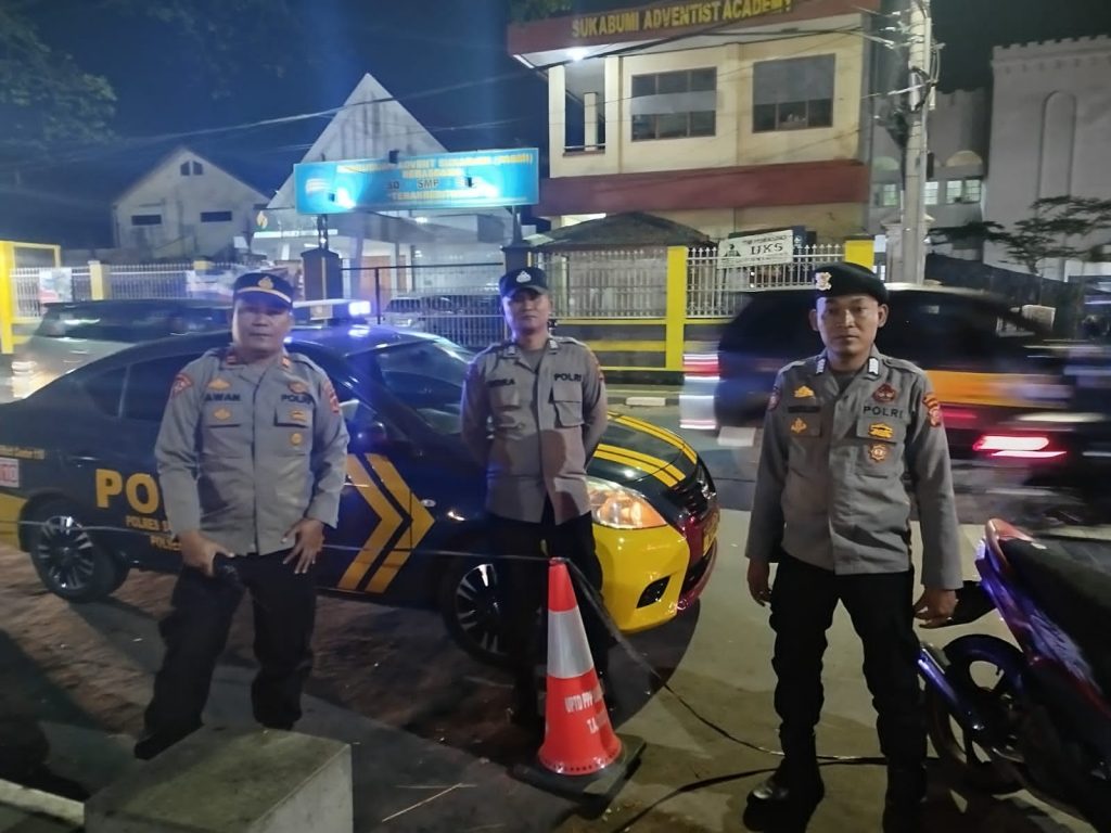 Kapolsek Cikole Pimpin Giat KRYD Antisipasi Malam Minggu