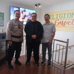 Minggu Kasih, Polsek Cisaat Berikan Pengamanan Ibadah Kebaktian Minggu Gereja GBI MNCC Sukabui