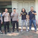 Personil Polsek Sukalarang Melaksanakan Giat PAM Pengamanan Ibadah Kebaktian di Gereja, (GKI) Penginjil Kota Sukabumi