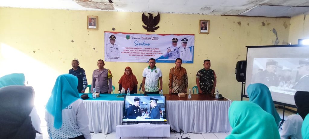 Bhabinkamtibmas Kel. Jayamekar Hadiri Giat Monitoring Sosialisasi Tentang TAM (Aids, tubercolosis, dan Malaria) Aula Kelurahan Jayamekar