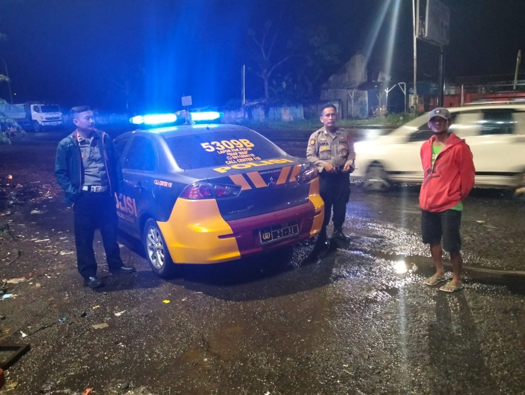 Antisipasi Kerawanan Malam Minggu, Polsek Cisaat Gelar Patroli KRYD