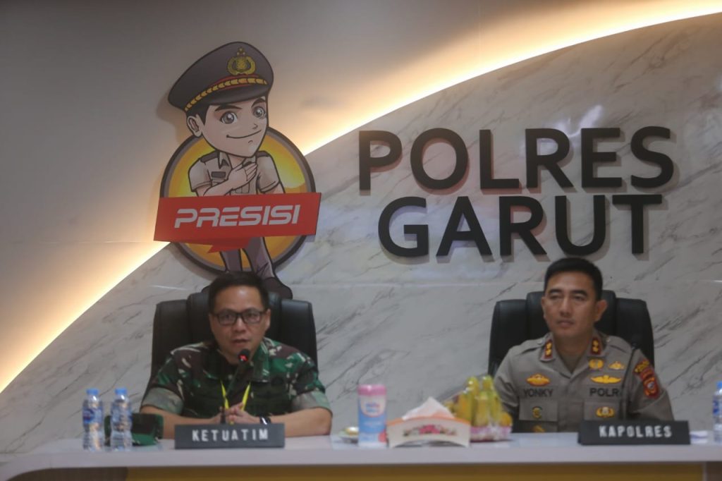 Kapolres Garut Sambut Hangat Kunjungan Pasis Dikreg LXIV Seskoad T.A 2024 Di Polres Garut