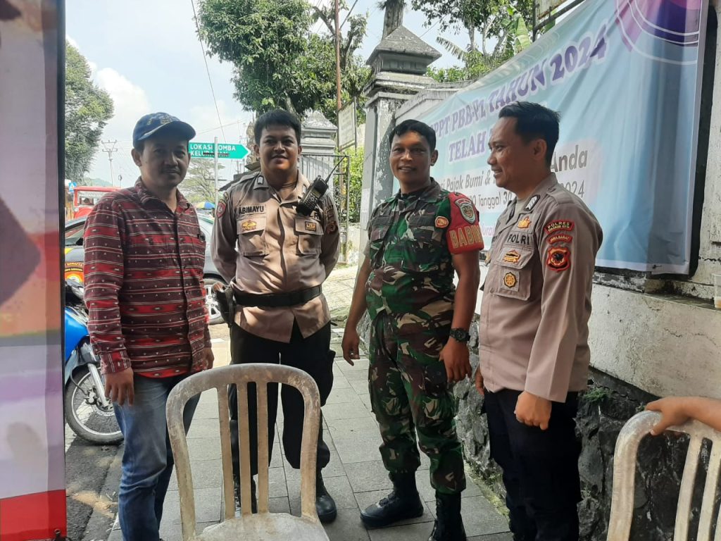 Sinergitas TNI POLRI Dialogis Bersama warga masyarakat