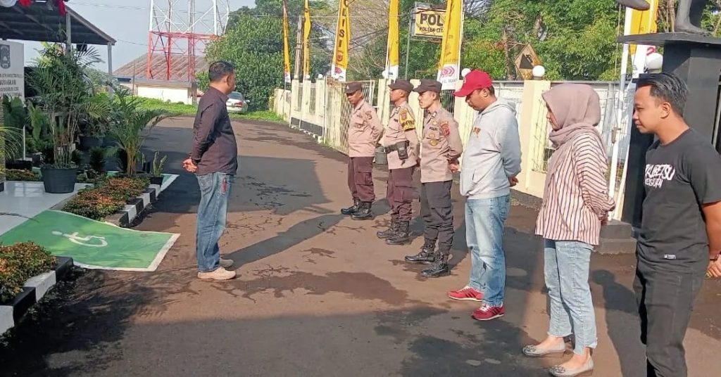 Polsek Citamiang Gelar Apel Pagi Sebagai Bentuk Kedisiplinan.