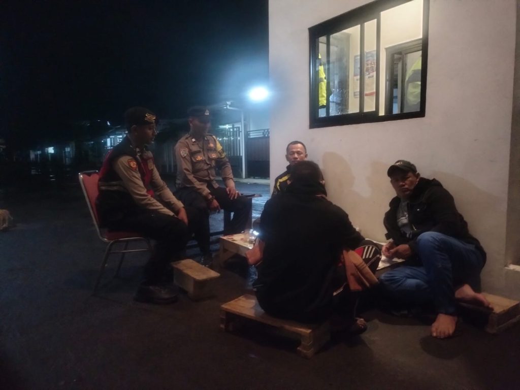 Utamakan keselamatan Personil. Polsek baros efektifkan patroli malam body system.