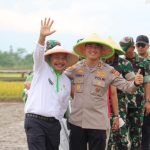 Kapolres Garut Dukung Gerakan Percepatan Tanam Panen Untuk Mendukung Ketahanan Pangan Di Kabupaten Garut