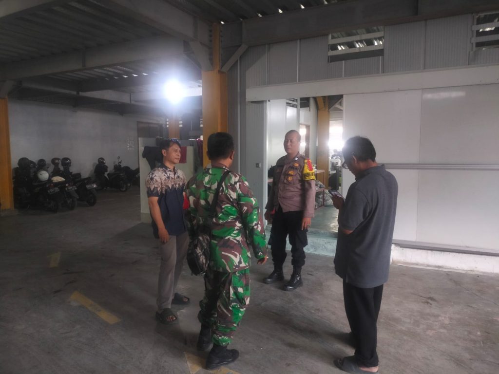 Ciptakan rasa aman, Patroli Tiga Pilar sambang warga masyarakat jalin Silaturrahmi Kamtibmas