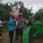 Bhabinkamtibmas polsek kadudampit laksanakan Pengamanan Giat pawai karnaval kreasi anak dalam rangka samenan Kenaikan Kelas