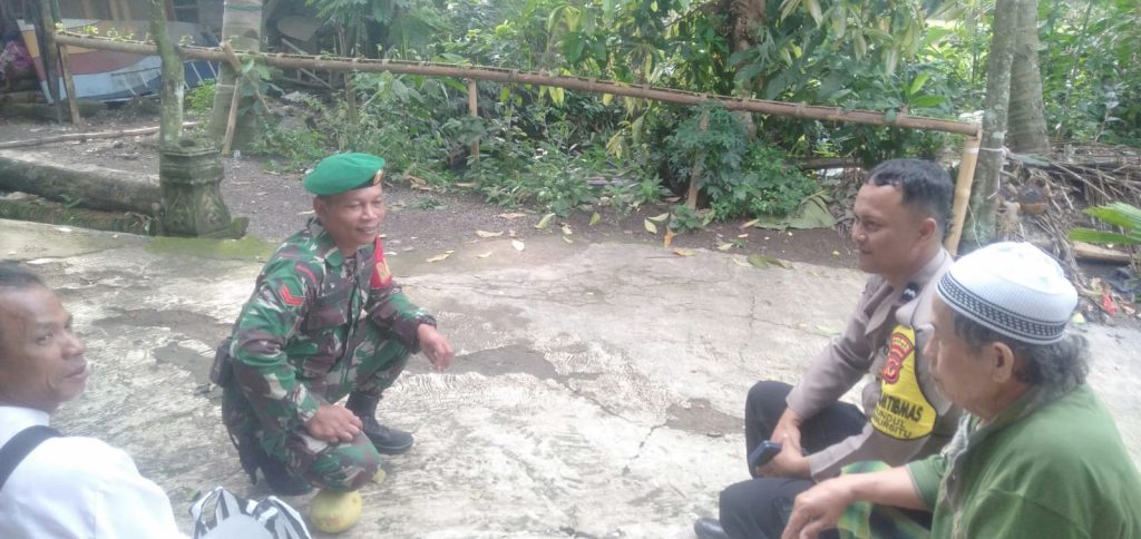 Kegiatan Sinergitas TNI/Polri Polsek Lembursitu.