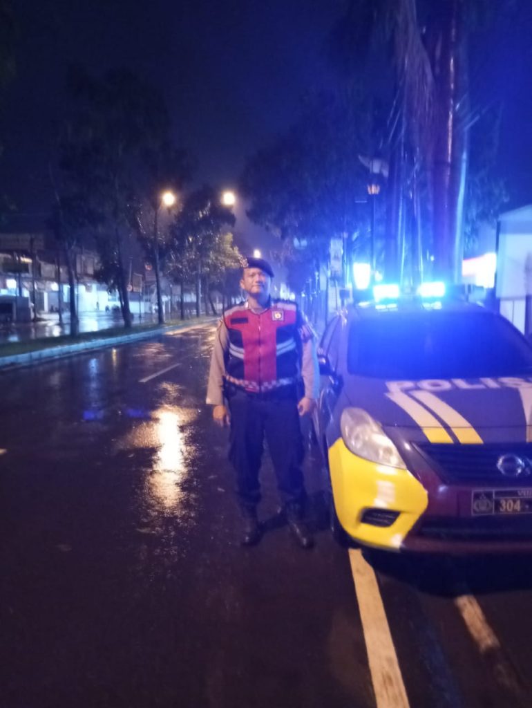 Cegah Rawan Kamtibmas di Malam Hari, Unit Samapta Polsek Soreang tingkatkan Patroli beri Rasa Aman Bagi Masyarakat