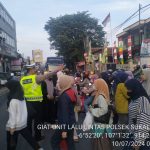 Antisipasi Kemacetan Pagi, Unit Lantas Polsek Sukalarang Melaksanakan Gatur Lalin Saat Jam Masuk Karyawan