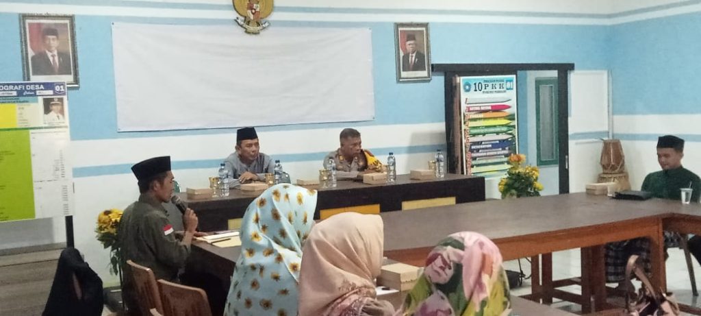 Guna Meminimalisir Gangguan Kamtibmas, Kapolsek Sukaraja Gelar Ngariung Bareng