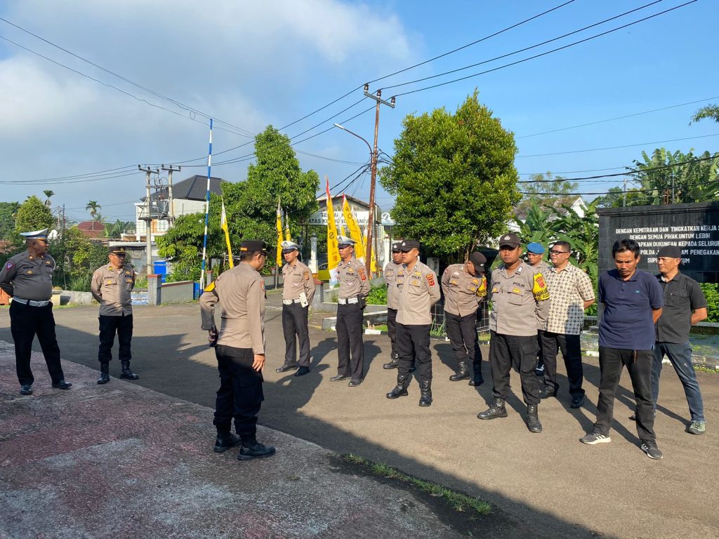 Polsek Warudoyong Gelar Apel Pagi Sebagai Bentuk Kedisiplinan.