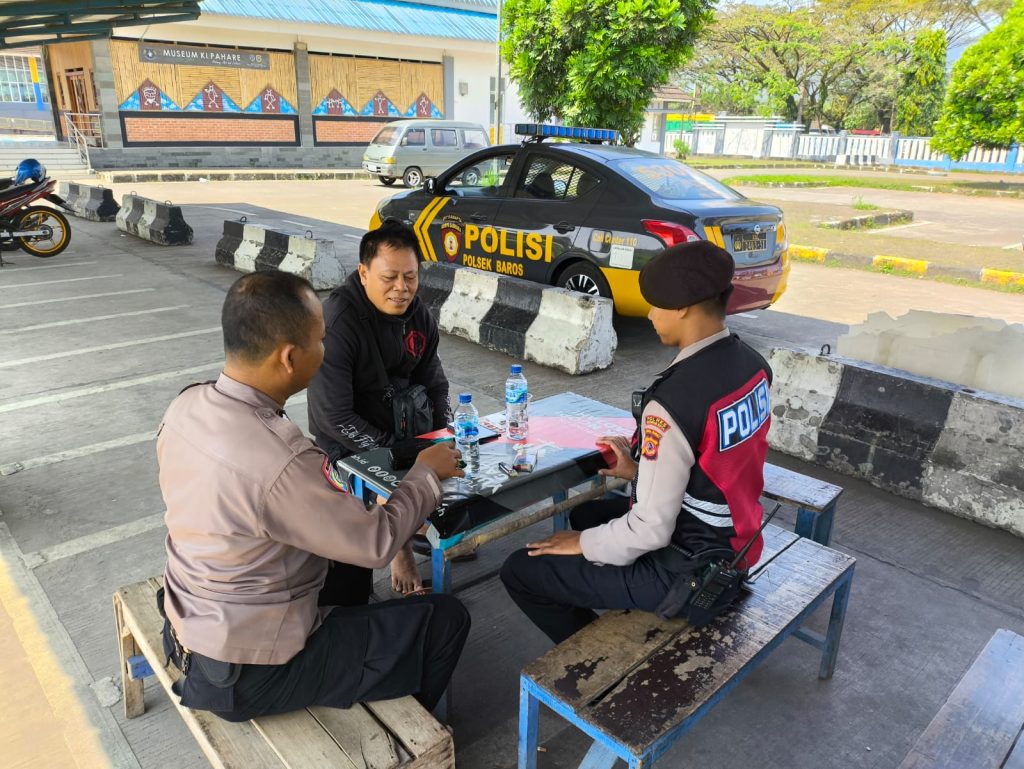 Jalin kemitraan kamtibmas. Bhabinkamtibmas sambangi terminal KH. Ahmad Sanusi Tingkatan Harkamtibmas