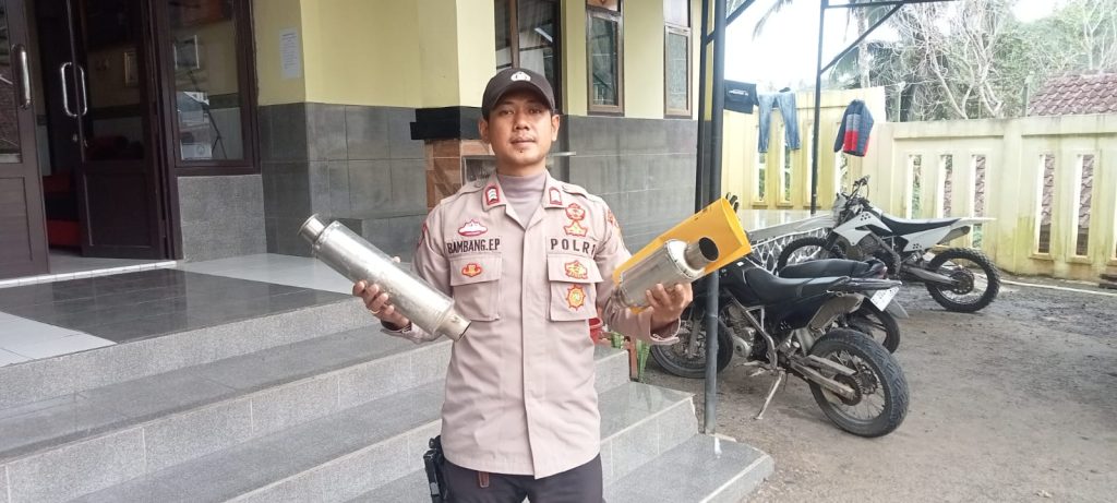 Razia Knalpot Brong Polsek Banjarwangi Polres Garut