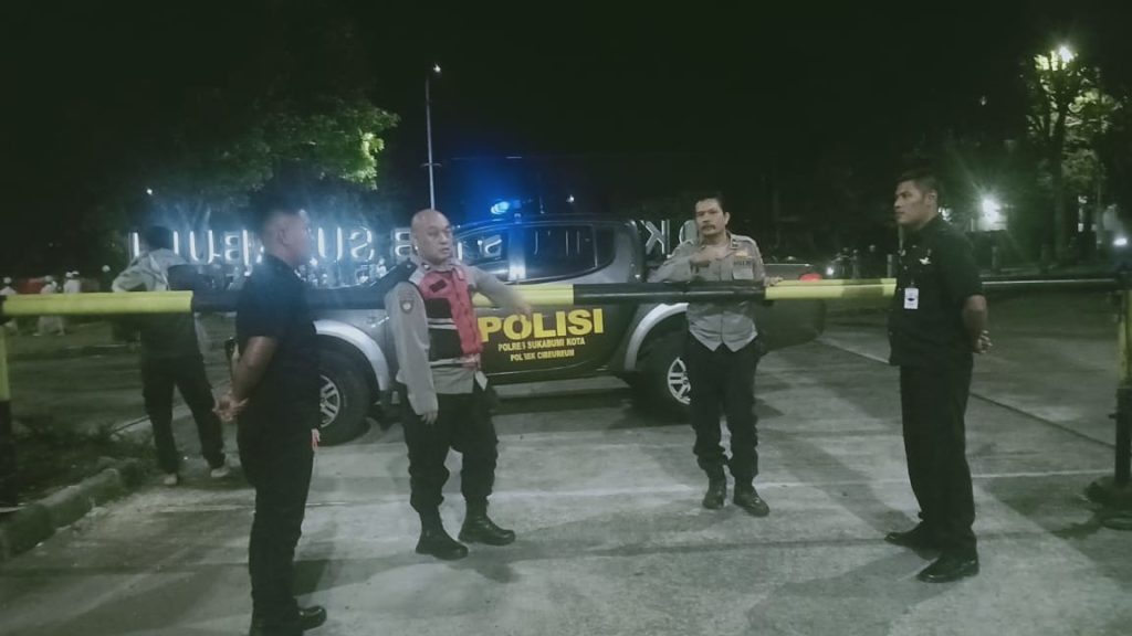 Unit Samapta laksanakan patroli dialogis Siang dan malam hari dan berikan himbauan kamtibmas