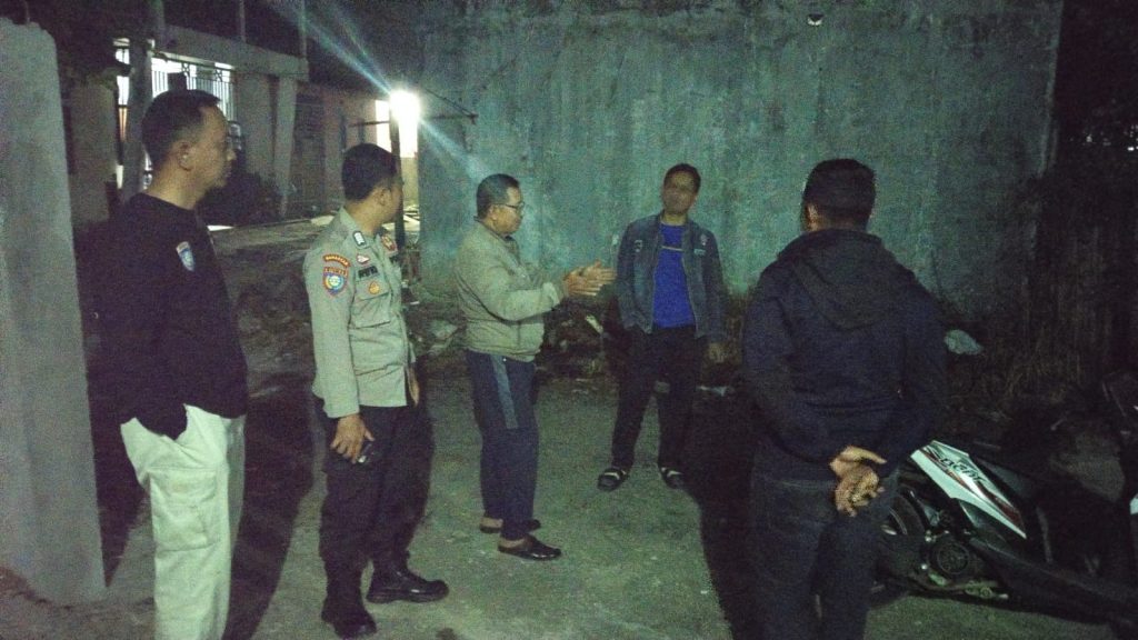 Bhabinkamtibmas Polsek Cikole Laksanakan Giat Sambang Warga